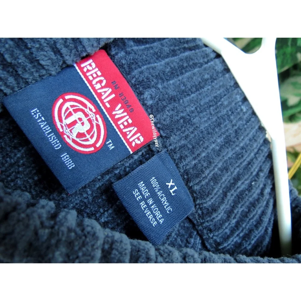 Vintage ultra plush oversized varsity boyfriend sweater ☕️ - Picture 5 of 6